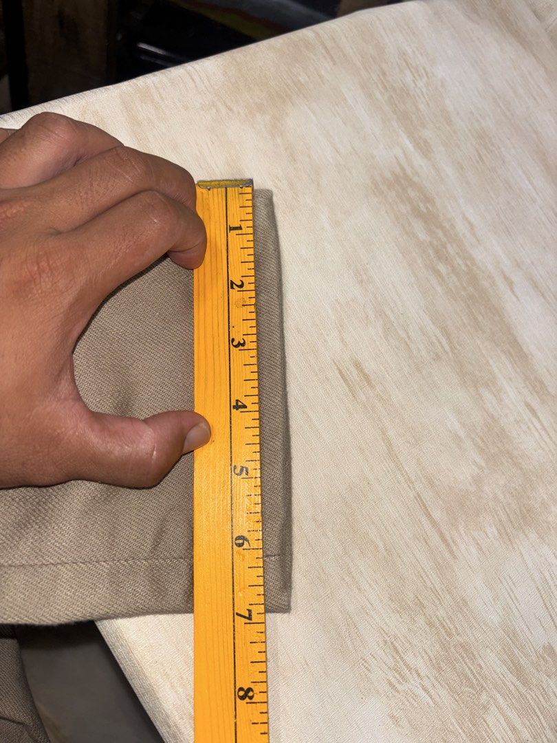 LEVIS 511 KHAKI CHINO PANTS (Category: Chinos) located in Cabuyao City. Submitted by pormanation-thrift-store (Listing ID 1464405701, Image 3). Description: LEVIS 511 KHAKI CHINO PANTS Condition: LIKE NEW Color rate: 10/10 (PWEDE SA MASELAN) Size: 29 Dimes: 29”Wx39”L Issue: NONE❌ Price: 1500.
