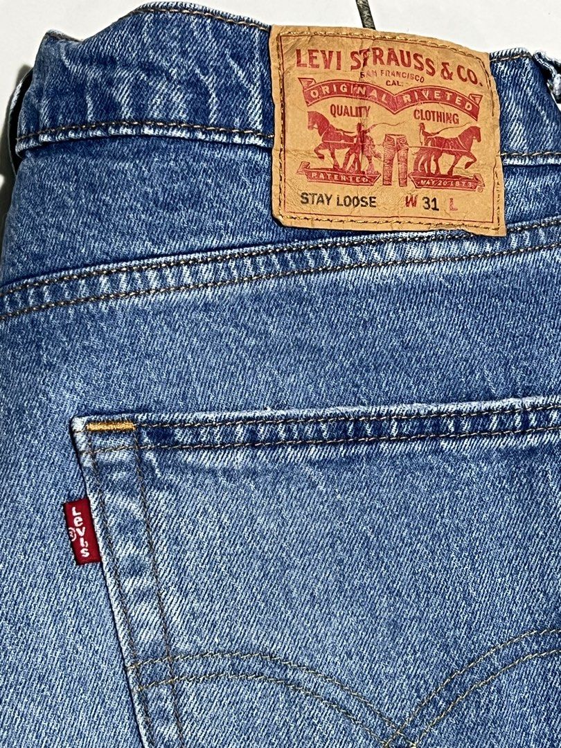 Levi's - Stay Loose (31) (Category: Jeans) located in Manila. Submitted by afterhype (Listing ID 1464384678, Image 2). Description: Levi's - Stay Loose (31) W 34 L 38 R 13 T 12.5 H 8 No issue Good as new.