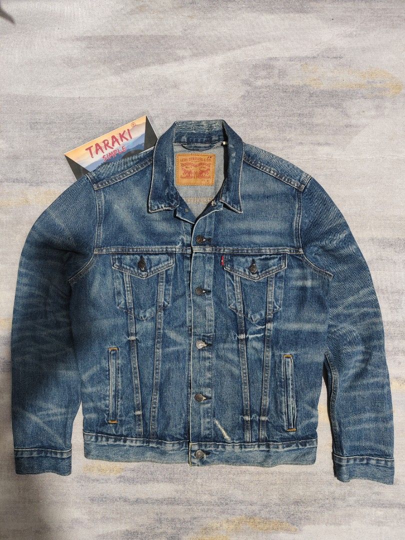 LEVIS DENIM ACID WASH JACKET (Category: Coats, Jackets and Outerwear) located in Baguio. Submitted by igorotak.111.taraki.com (Listing ID 1464361770, Image 1). Description: FS LEVIS ACID WASH DENIM JACKET AS NEW MADE IN MEXICO LEATHER PATCH NO ISSUES SOLID NITO ♥️ L-24 W-21 CAN FIT M-L CAN DO DIRECT OM TO PURCHASE FOR FASTER TRANSACTION THANKYOU 🙏♥️.
