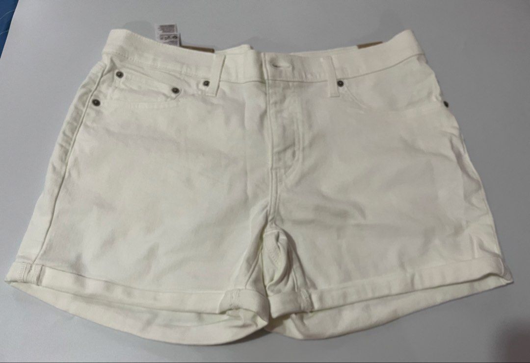 Levi’s Mid Length Short (Category: Shorts) located in Santa Rosa. Submitted by ninaparis (Listing ID 1464355702, Image 1). Description: Original Levi’s Mid Length Short A Mid Rise Slim Through the Hips size 33 on tag but fits up to 36-38 waist.