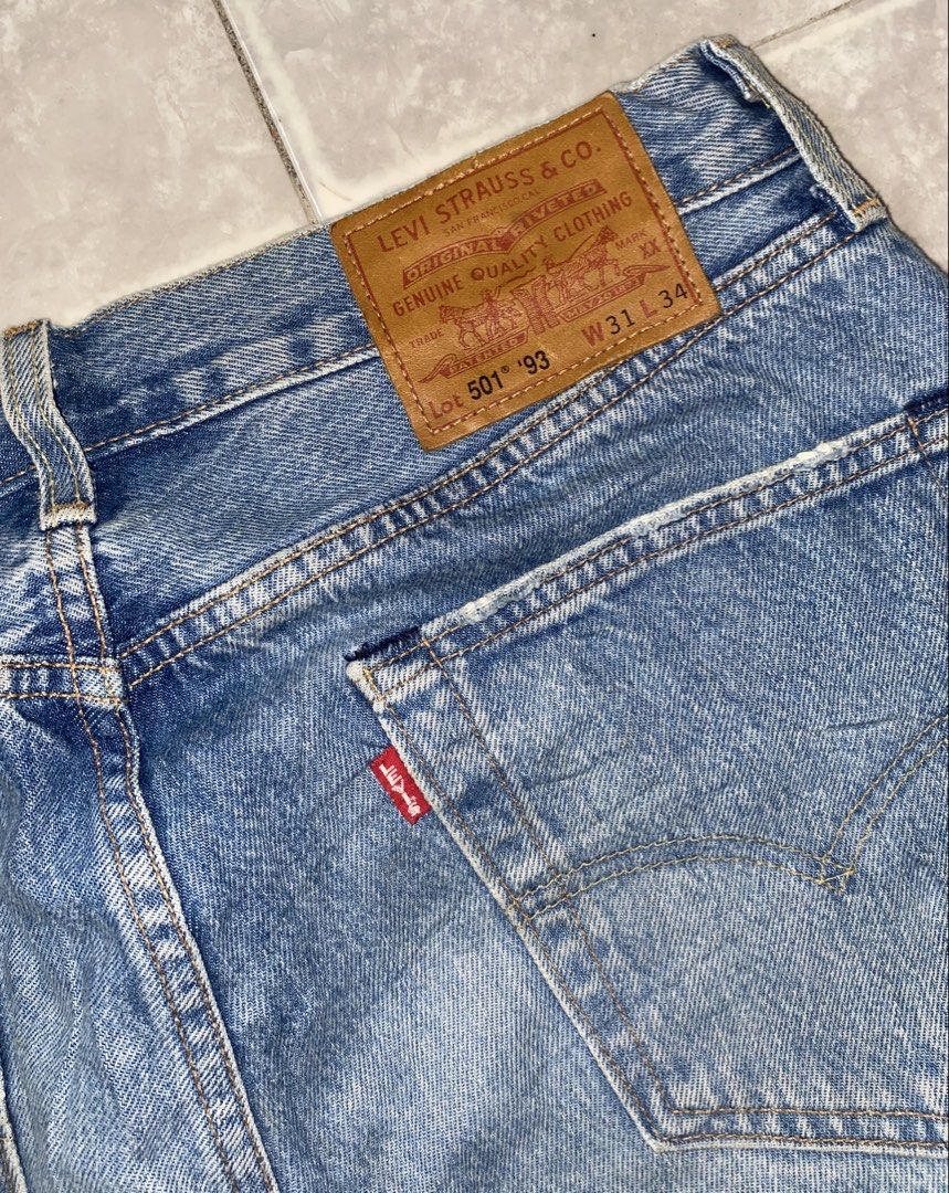 LEVIS PREMIUM BIG E 501 BUTTON FLY TATTERED LIGHTWASH DENIM JEANS (Category: Jeans) located in Dumaguete. Submitted by gearhuntph (Listing ID 1464403192, Image 1). Description: FRESH CATCH❗️ PANG SABAY SHIPMENT TODAY❗️ LEVI’S PREMIUM BIG E 501 BUTTON FLY LIGHTWASH TATTERED DENIM JEANS SIZE 31 ON TAG ACTUAL WAISTLINE 16 FIT TO SIZE 31-32 LENGTH 38.5/ ALTERED LENGTH THIGH 11.8 near 12 LEG OPENING 7.5 EXCELLENT CONDITION NEED WASH ONLY UNLI VC/VOUCH