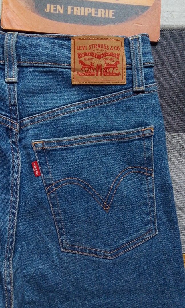 LEVI'S RIBCAGE BOOT JEANS FOR WOMEN (Category: Jeans) located in Calbayog City. Submitted by jen1027 (Listing ID 1464568224, Image 2). Description: LEVI'S RIBCAGE BOOT JEANS FOR WOMEN WATERLESS Size 29 L33 On Tag Best Fit 30-31 Stretch Actual Length 44 Hem 9.5 Made In Sri Lanka Excellent Condition Price:1350 Ship ⛔Payment First ⛔Mop-Gcash ⛔Location:Calbayog City ⛔pm.