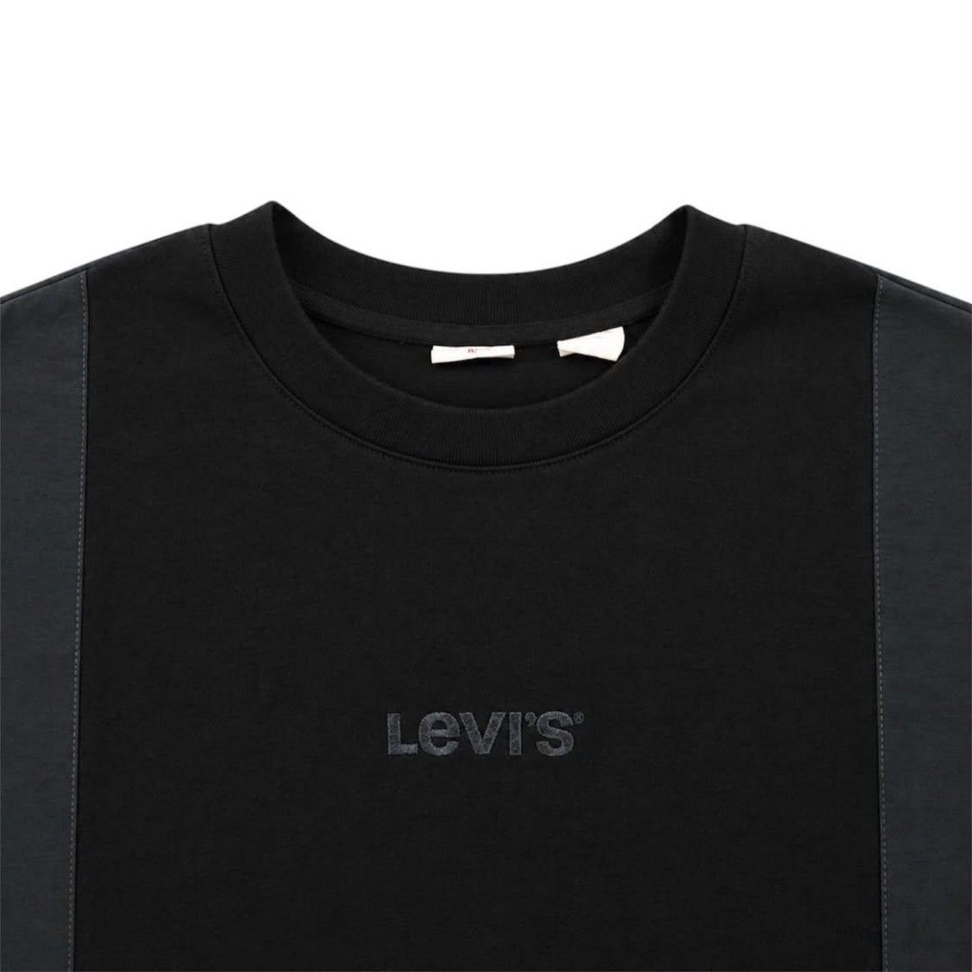 Levi's Utility Multi Pocket Oversized Shirt (Category: Formal Shirts) located in Taguig. Submitted by soyity (Listing ID 1464464882, Image 3). Description: Size XL 25 Width 29 Length No Flaws 600.