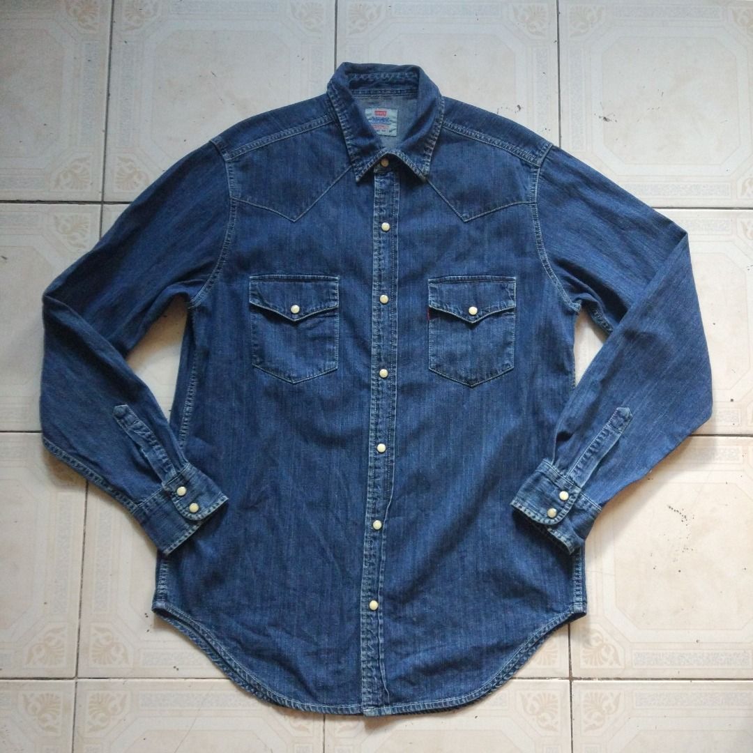 Levis Western Longsleeve M (Category: Formal Shirts) located in Pasay City. Submitted by denimdude.ph (Listing ID 1464442983, Image 1). Description: .