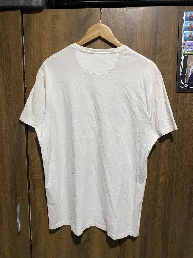 Levi's White T-Shirt with Red Logo (Category: Tshirts & Polo Shirts ) located in Antipolo. Submitted by cogiestamaria (Listing ID 1464378651, Image 2). Description: - Classic white Levi's t-shirt - size Large - dimes W22-L28 - no issue - color rate 9.5-10 - excellent condition - Features iconic red Batwing logo on the front - Standard fit - Made in Turkey - Versatile for casual outfits, pairs well with jeans or shorts - Essential wardrobe staple.