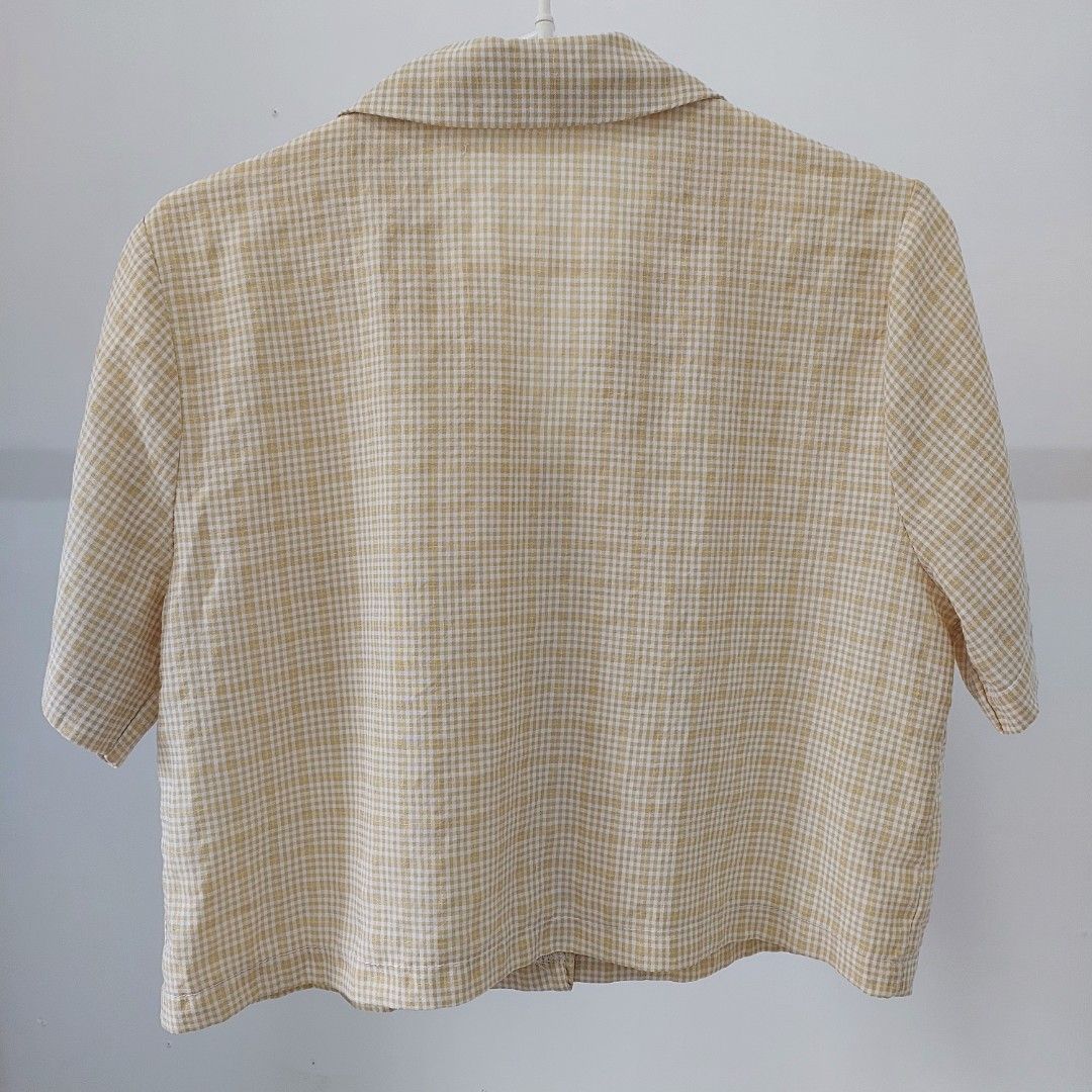 Lightweight Checkered Shirt with Pocket (Category: Blouses) located in Manila. Submitted by josta004 (Listing ID 1464452257, Image 2). Description: - Casual cropped button-up shirt - Light yellow and white check pattern - Single chest pocket RFS : decluttering.