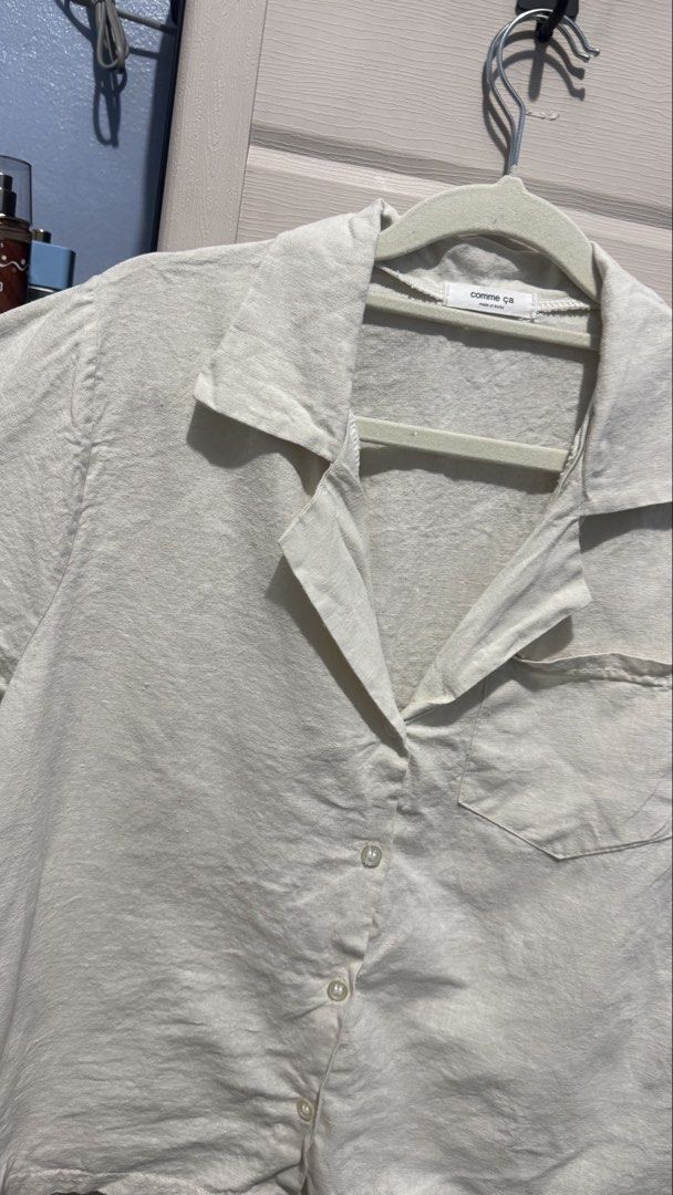 Linen Boxy Polo (Category: Blouses) located in Quezon City. Submitted by dinesaur (Listing ID 1464568138, Image 2). Description: .