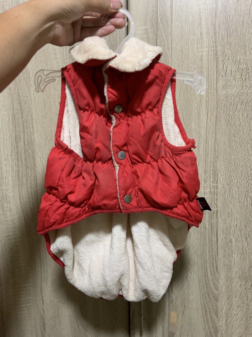 little puppy red vest (Category: Homes & Other Pet Accessories) located in Manila. Submitted by leonasnchz (Listing ID 1464513313, Image 2). Description: model size: neck: 33cm chest: 51cm rfs: di po nagamit ng dog ko hehe nireplace po sa mine ko e hehe.
