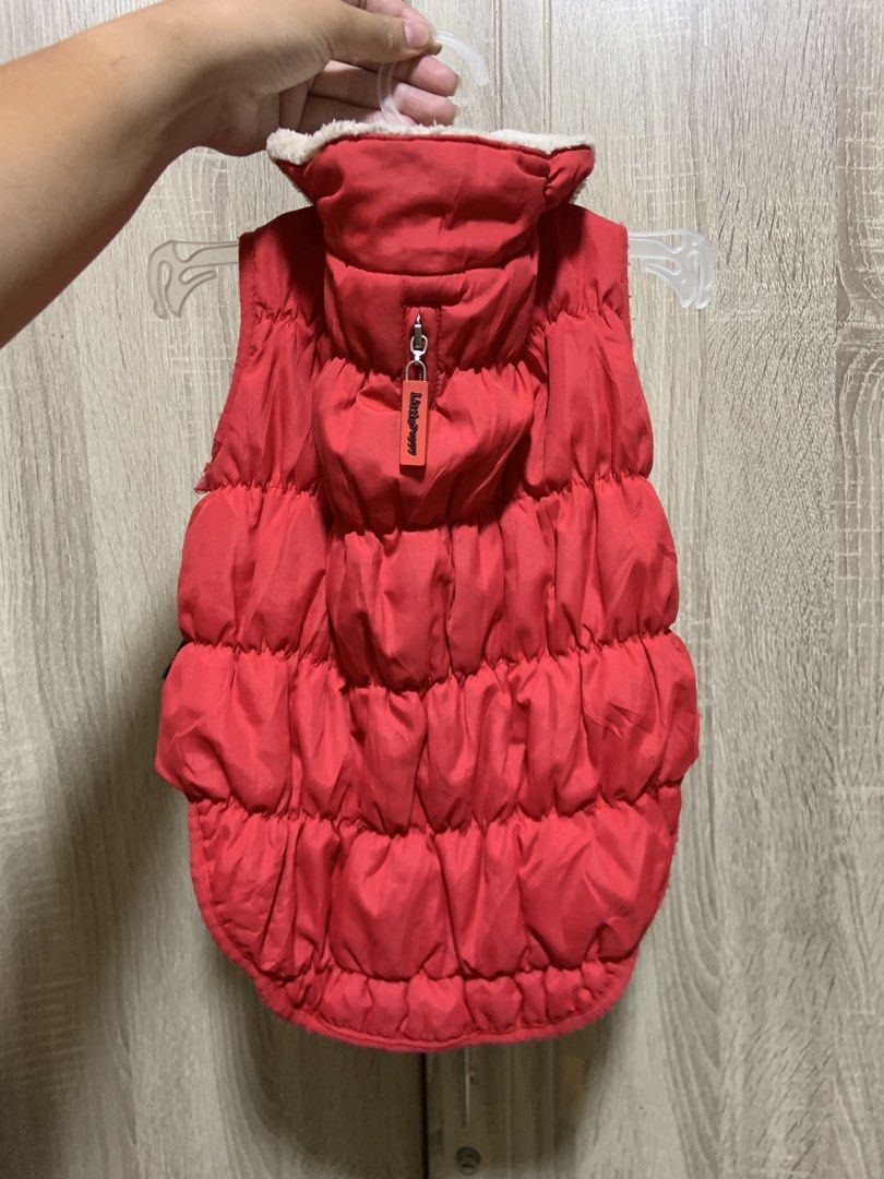 little puppy red vest (Category: Homes & Other Pet Accessories) located in Manila. Submitted by leonasnchz (Listing ID 1464513313, Image 1). Description: model size: neck: 33cm chest: 51cm rfs: di po nagamit ng dog ko hehe nireplace po sa mine ko e hehe.