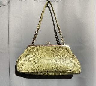(Category: ) located in . Submitted by thrift_finds2000 (Listing ID 1464400384, Image 1). Description: .