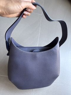 （分類：）位於 。 由 secondhand_goodie 提交（商品編號 1464440329，圖片 1）。簡介： 。
