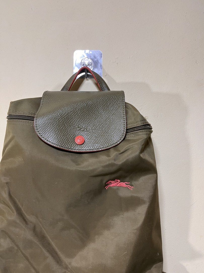 Longchamp Le Pliage Club Backpack (Category: Luxury Bags & Wallets) located in Naga. Submitted by davinci_25 (Listing ID 1464522953, Image 2). Description: dimes: 11.5 width x 13.5 length condition: excellent condition (9.7/10) color rate: 9.7/10.