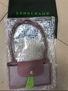 （分類：）位於 。 由 pmok79zxom04394 提交（商品編號 1464426939，圖片 1）。簡介： 。
