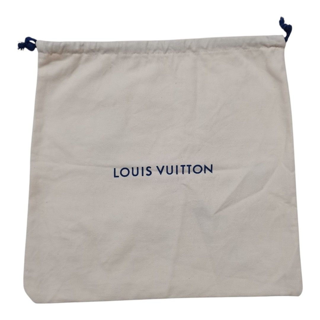 Louis Vuitton drawstring dust bag (Category: Luxury Bags & Wallets) located in Santa Cruz. Submitted by oddpenguin-4575 (Listing ID 1464546043, Image 1). Description: 📌.....P L E A S E R E A D..... 📌measurement:L-15" /W-15.5" 📌color-9/10 📌Brand:Louis Vuitton 📌issue:with color stain pls. see photos 📌A square 15" x 15.5" dust bag is a versatile mid-to-large size. It is typically designed to hold: Medium to Large Handbags: Iconic Louis Vuitton