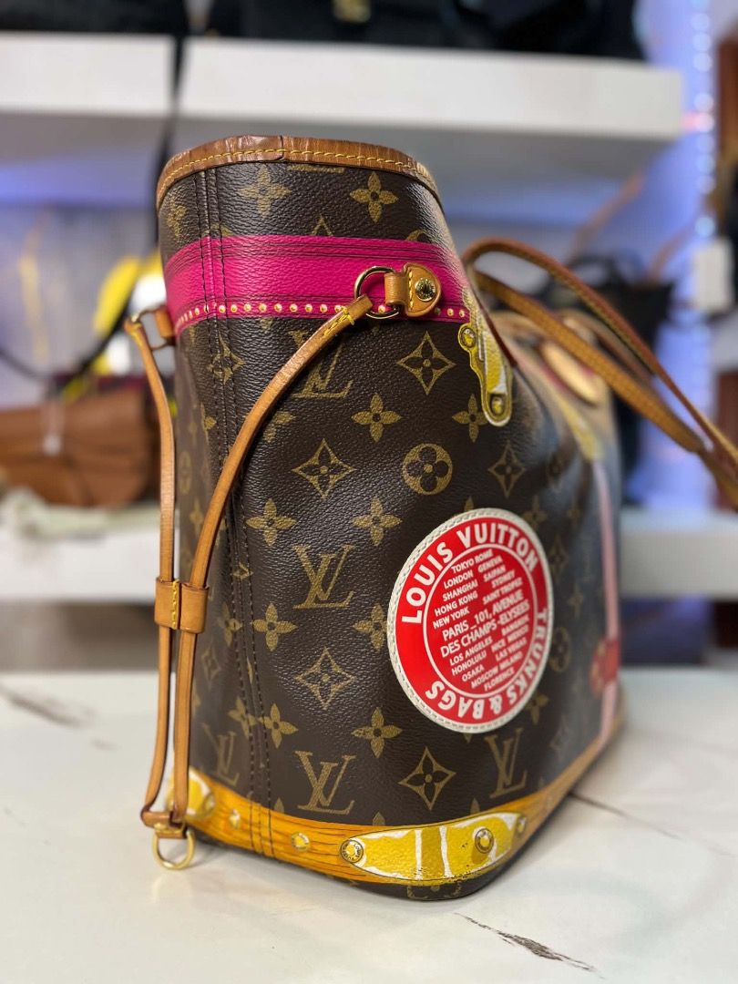 Louis Vuitton Monogram Canvas Speedy Bag (Category: Luxury Bags & Wallets) located in Caloocan City. Submitted by piamariemo11606 (Listing ID 1464510833, Image 2). Description: - Authentic Louis Vuitton Speedy Bag - Classic Monogram Canvas with Unique Colorful Trunk Details - Clean Interior - Date Code: CL0168 - A Must-Have for Your Collection.