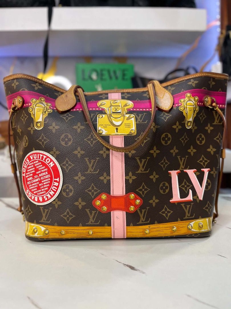 Louis Vuitton Monogram Canvas Speedy Bag (Category: Luxury Bags & Wallets) located in Caloocan City. Submitted by piamariemo11606 (Listing ID 1464510833, Image 1). Description: - Authentic Louis Vuitton Speedy Bag - Classic Monogram Canvas with Unique Colorful Trunk Details - Clean Interior - Date Code: CL0168 - A Must-Have for Your Collection.
