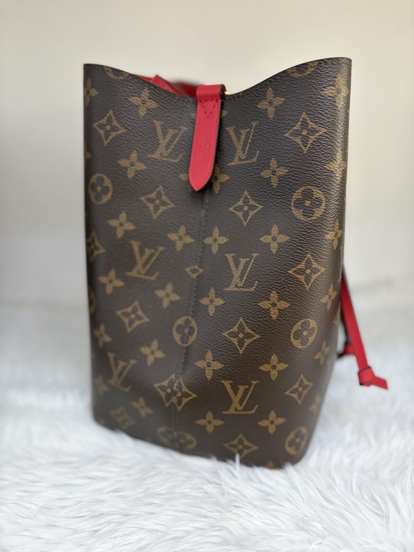 Louis Vuitton NoeNeo Red (Category: Shoulder Bags) located in Dasmarinas. Submitted by jadasy_vintagefinds (Listing ID 1464388786, Image 3). Description: LV NeoNoe in great preowned condition. No card/Cert/Receipt Coded ukay only. Japan auction sourced. Super perfect Walang chismis 📏 26 x 26 x 17cm ‼️PLEASE TAKE TIME TO READ‼️ 🛑✋🏻 DON’T MAKE AN OFFER IF UNSURE. 🛑✋🏻 IF IN DOUBT, DON’T BUY. WILL SAVE US BOTH SOME TIME. ❌NO COD for No Profile R