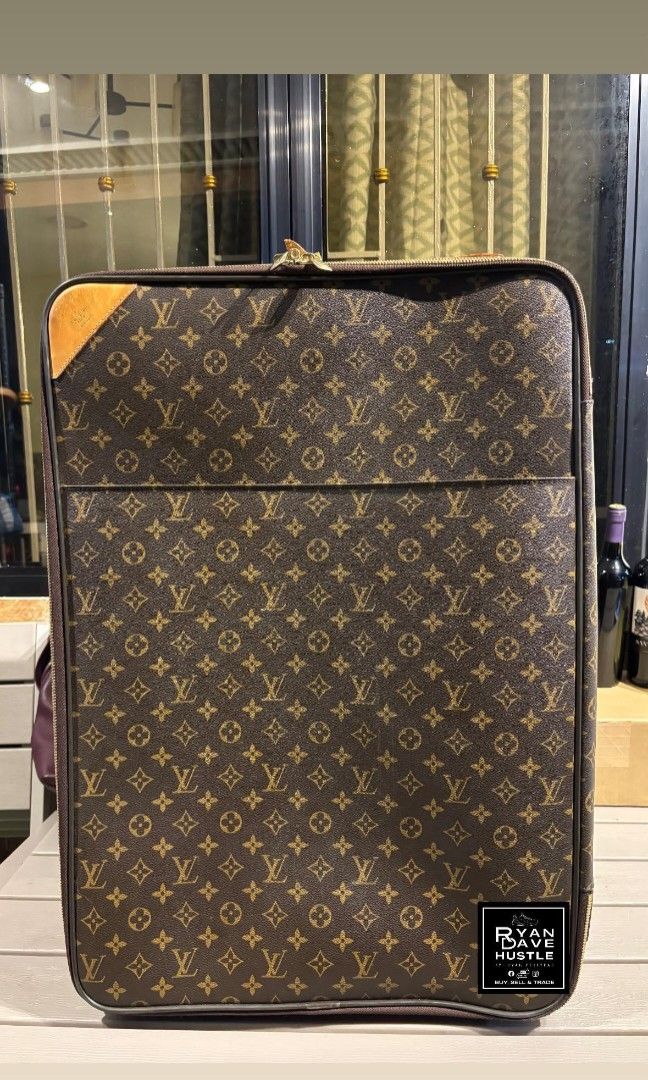 Louis Vuitton Suitcase Pegase Monogram 70 Brown (Category: Luxury Bags & Wallets) located in Quezon City. Submitted by ryandavehustle (Listing ID 1464416867, Image 1). Description: Wts/Wtt (Below Market Value) 69,995 Pesos LV Suitcase Pegase Monogram 70 Brown Used a few times Meetup: Novaliches QC, Sm North Edsa, Sm Fairview Can do shipping nationwide IG and FB: Ryan Dave Hustle.