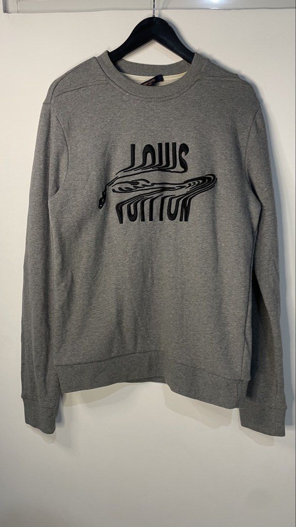 Louis Vuitton Sweater (Category: Announcements) located in Arayat. Submitted by christian_srno (Listing ID 1464446640, Image 1). Description: .