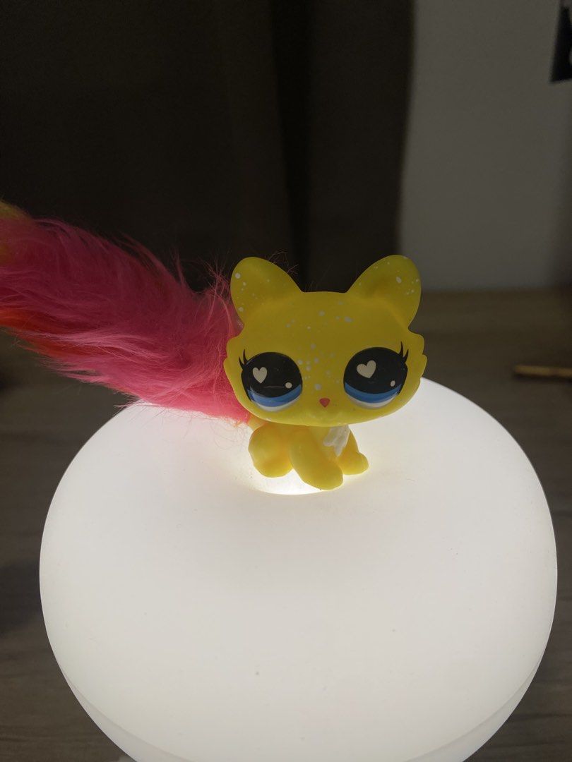 Lps pet pairs (Category: Designer & Blind Box Toys) located in Manila. Submitted by laneisha (Listing ID 1464533714, Image 3). Description: Not used at all just opened (ORIGINAL) The 680 includes both the lps Mode of payment: MAYA only Delivery: lalamove (buyer shoulders shipping fee😊) If meet up: could be at Alabang town center.