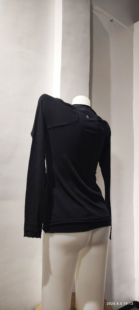 Lululemon (size 6) Ribbed Long Sleeve (Category: Activewear) located in Calamba. Submitted by lulu.thrift.finds (Listing ID 1464486982, Image 3). Description: Lululemon Size 6 Ribbed Long Sleeve No discount for single items. Can give a little discount for multiple-item purchases. Kindly check my store, selling all lulu :) First to pay basis Payment via GCash only Shipped thru Jnt within 2-3 days Free shipping for min 1.5k purchase Items will only