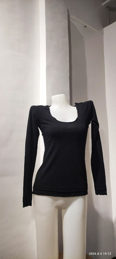 Lululemon (size 6) Ribbed Long Sleeve (Category: Activewear) located in Calamba. Submitted by lulu.thrift.finds (Listing ID 1464486982, Image 1). Description: Lululemon Size 6 Ribbed Long Sleeve No discount for single items. Can give a little discount for multiple-item purchases. Kindly check my store, selling all lulu :) First to pay basis Payment via GCash only Shipped thru Jnt within 2-3 days Free shipping for min 1.5k purchase Items will only