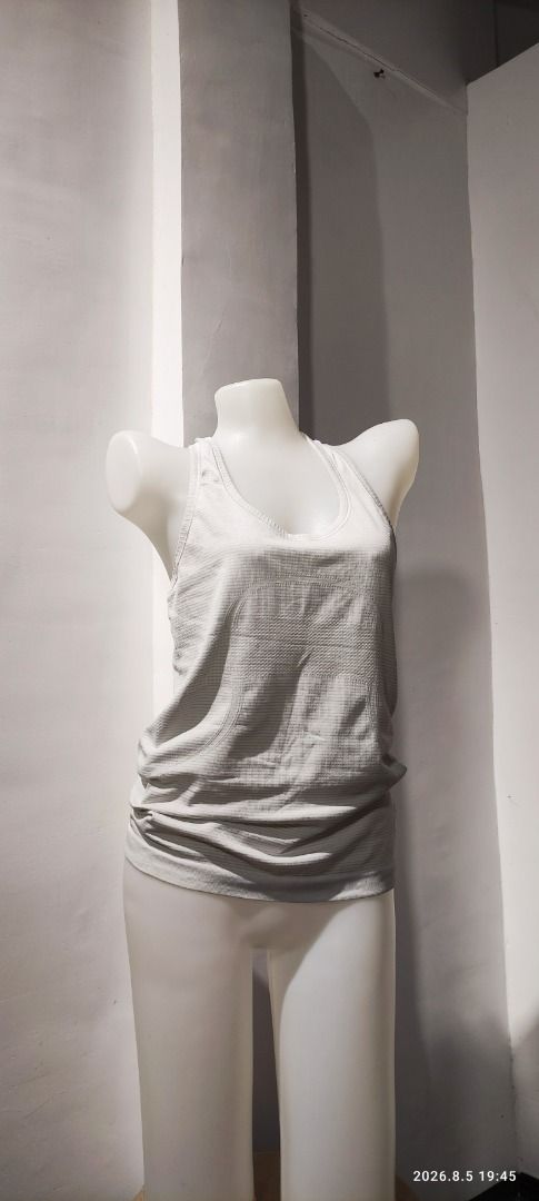 Lululemon (size 6) Swiftly Tank (Category: Activewear) located in Calamba. Submitted by lulu.thrift.finds (Listing ID 1464490743, Image 1). Description: Lululemon Size 6 Swiftly Tank No discount for single items. Can give a little discount for multiple-item purchases. Kindly check my store, selling all lulu :) First to pay basis Payment via GCash only Shipped thru Jnt within 2-3 days Free shipping for min 1.5k purchase Items will only be reserved
