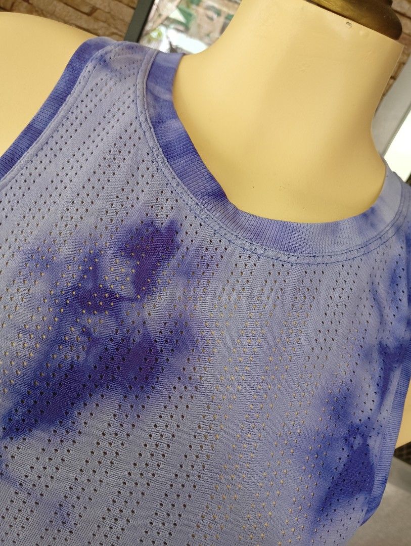 Lululemon Tank Top (Category: Activewear) located in Rizal. Submitted by timeless_shop (Listing ID 1464429153, Image 3). Description: Original Lululemon Trained to Be Tank Size 6 📏 Size: Dot 6 (Best fit S-M) Bust Size 32-34 📝 Details: - Length: 19 inches - Width: 16 inches flat laid - Fabric: Breathable, light & quick-dry - Design: Tie dye pattern + side slit - Style: Relaxed fit Condition: 9.9/10 - Like New Almost - No stain , No issue - Color