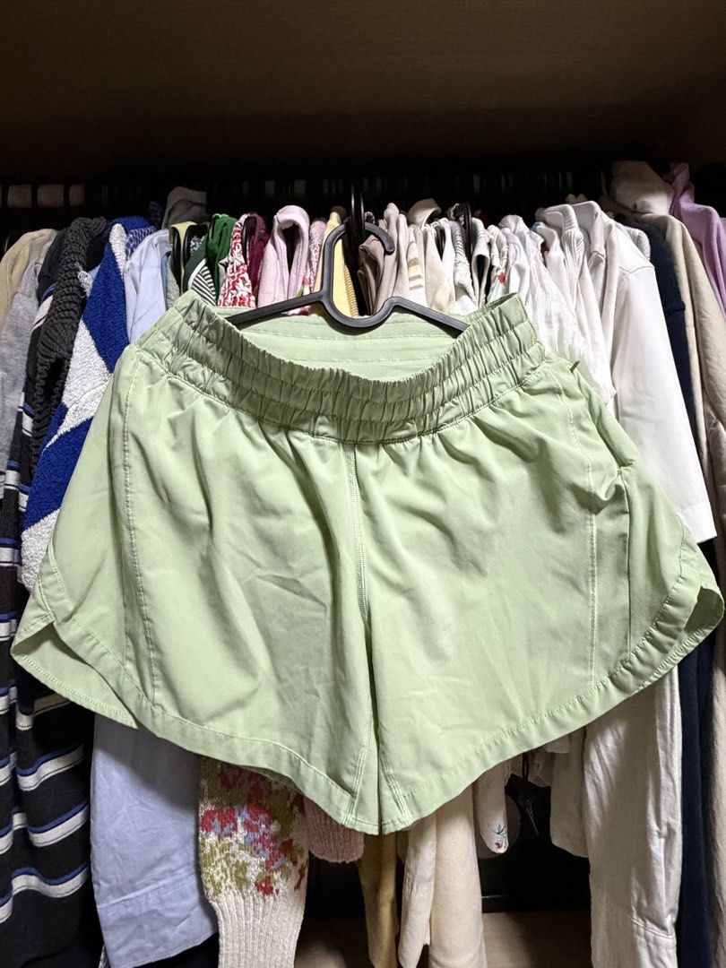 Lululemon Track That Short (Category: Activewear) located in Quezon City. Submitted by _cjbarrera (Listing ID 1464393875, Image 1). Description: .
