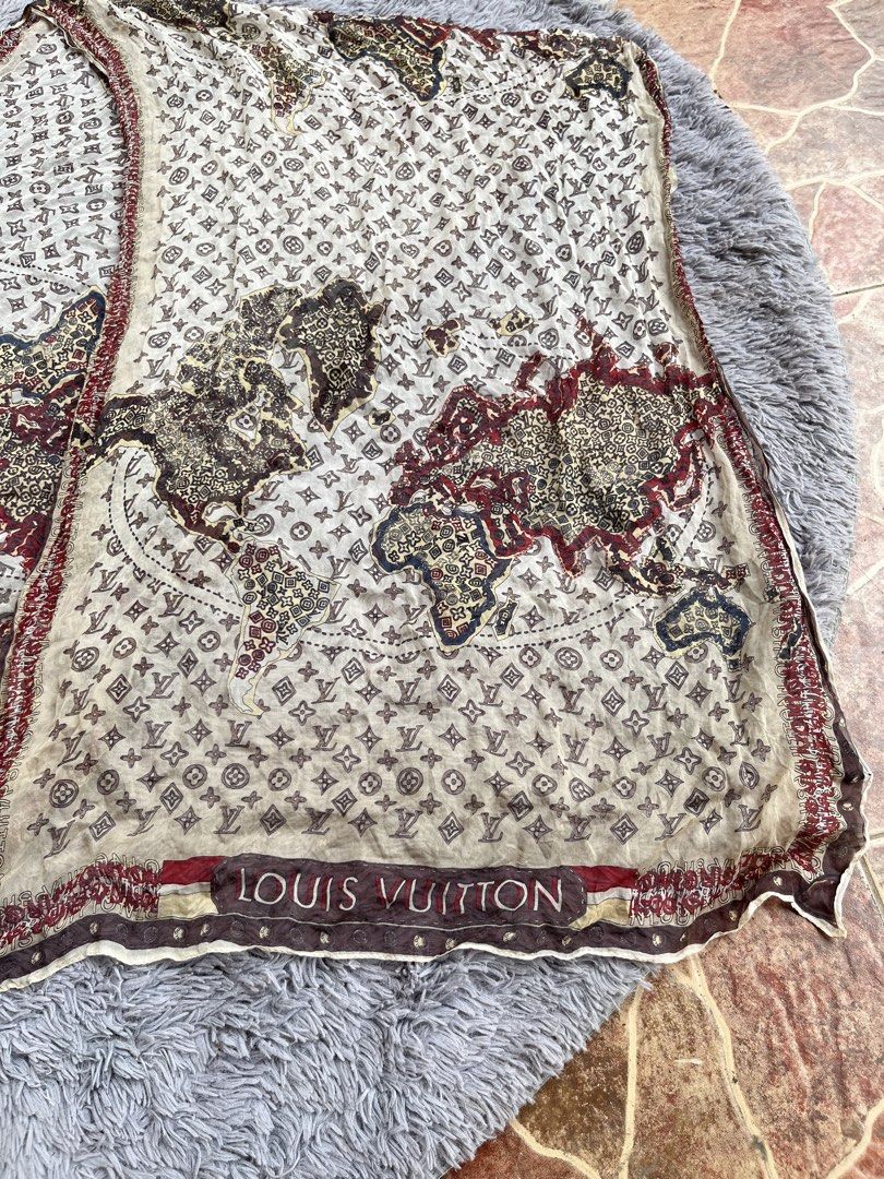 LV SCARVES (Category: Scarves) located in Dipolog. Submitted by janja2002 (Listing ID 1464411064, Image 2). Description: EXCELLENT CONDITION GALING JAPAN SURPLUS.