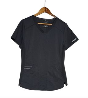 (Category: ) located in . Submitted by scrubsuitshoppreloved (Listing ID 1464361099, Image 1). Description: .