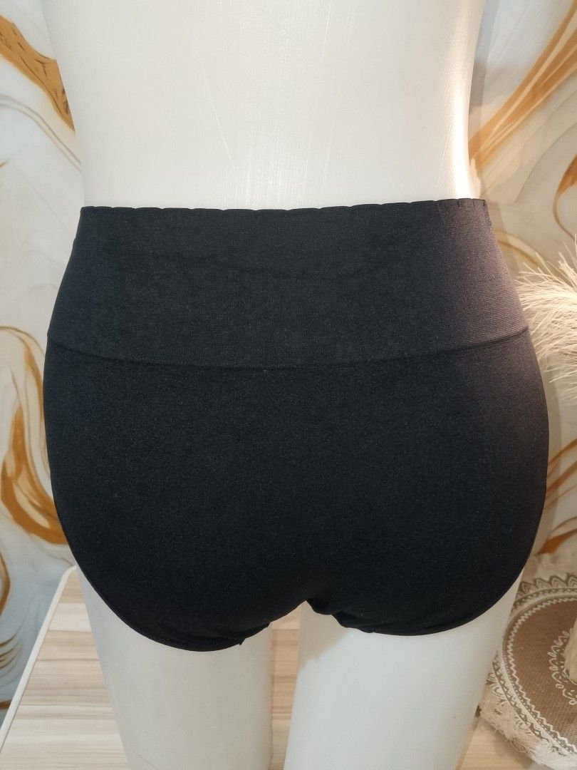 M: medium highwaist black panty (Category: Undergarments & Loungewear) located in Manila. Submitted by truecrystal-1407 (Listing ID 1464537812, Image 2). Description: .