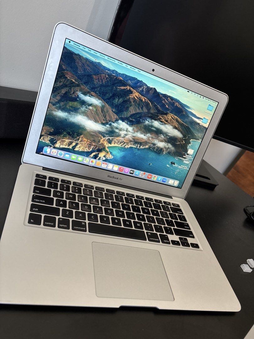 Macbook Air 13 inches 2014 (Category: Laptops & Notebooks) located in Quezon City. Submitted by brightshark_5b5656 (Listing ID 1464567447, Image 2). Description: 💻MacBook Air (13-inch, Early 2014) ✅Processor 1.4 GHz Dual-Core Intel Core 15 ✅Memory 4 GB 1600 MHz DDR3 ✅Graphics Intel HD Graphics 5000 1536 MB.