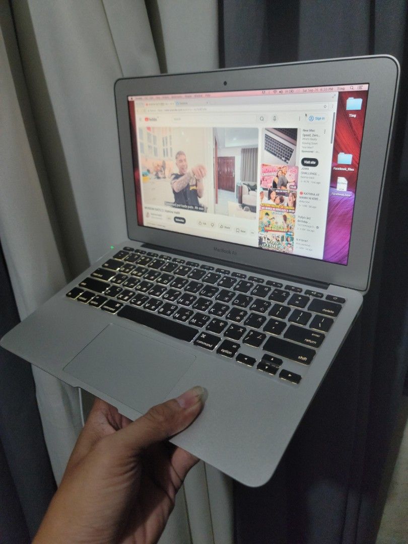 Macbook air A1370 (Category: Laptops & Notebooks) located in Manila. Submitted by crazyshop102 (Listing ID 1464470956, Image 1). Description: FIXED PRICE 3,000 SAGAD NA MGA BOSS macbook air A1370 core i5 4GB RAM 128GB SSD CHARGER LIKE NEW ISSUE BATTERY NEED TO REPLACE LOCATION MGA BOSS PHASE 1 ILUGIN PINAGBUHATAN PASIG.