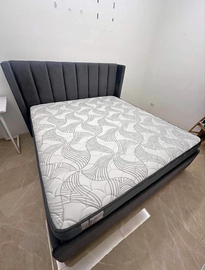 Mandaue king size bed frame and mattress with storage (Category: Bed Frames & Mattresses) located in San Juan City. Submitted by 101805el (Listing ID 1464520040, Image 1). Description: king sized mandaue bed frame and mattress 1yr old only, lst yr lang binili w- 200cm h- 114cm mattress- 72x75 20k price is negotiable pick up or deliver deliver via lalamove.