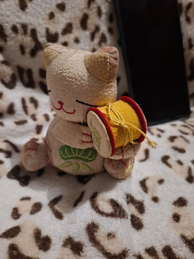 MANEKI NEKO LUCKY CAT DOLL (Category: Announcements) located in Cavite. Submitted by annek_annek (Listing ID 1464547362, Image 3). Description: PLEASE SEND ME A MESSAGE FOR MORE DETAILS. Note: PLEASE DO MANAGE OUR EXPECTATION ITEMS ARE STILL FROM JAPAN SURPLUS. MOP : BDO,BPI,MARIBANK,GCASH MOD : LALAMOVE FLASH EXPRESS OWN PICK UP MEET UP NEARBY AREA WITH HANDLING FEE..