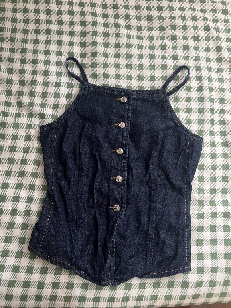 Mango Denim Top (Category: Sleeveless) located in Manila. Submitted by declutter_gurl (Listing ID 1464367248, Image 1). Description: Size: XS No pic when worn kase it doesn’t fit me anymore, that’s why I’m also selling it Loc: Pasig.