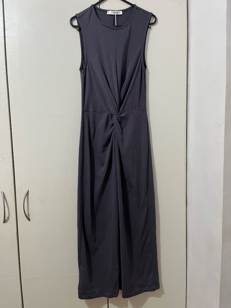 Mango Knotted Dress Grey Sleeveless Midi (Category: Dresses) located in Manila. Submitted by micahezra__ (Listing ID 1464493792, Image 1). Description: brand new with tag size XS.