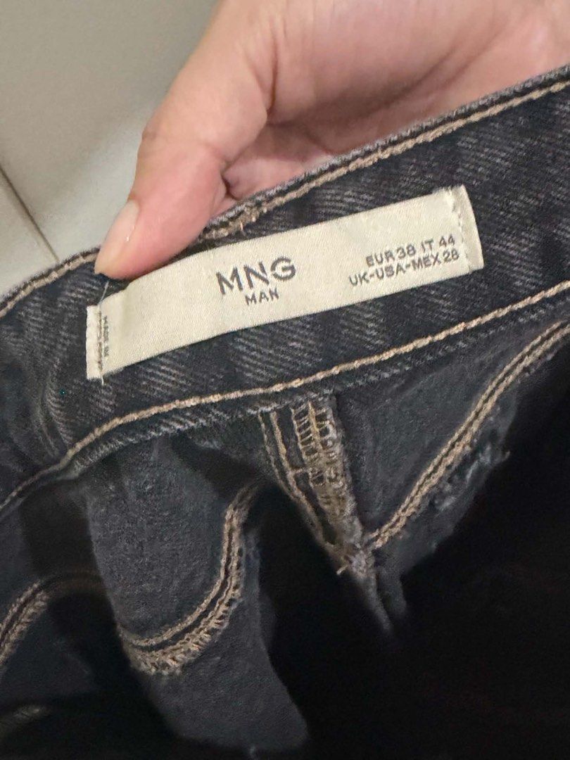 Mango low waisted jeans (Category: Jeans) located in Manila. Submitted by bookishtati (Listing ID 1464462650, Image 3). Description: .
