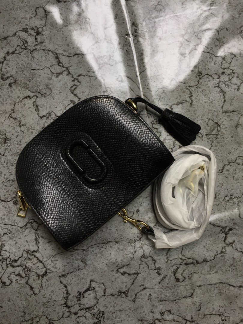 Marc Jacobs (Category: Cross-body Bags) located in Pagadian. Submitted by romenallauderes (Listing ID 1464446426, Image 1). Description: .