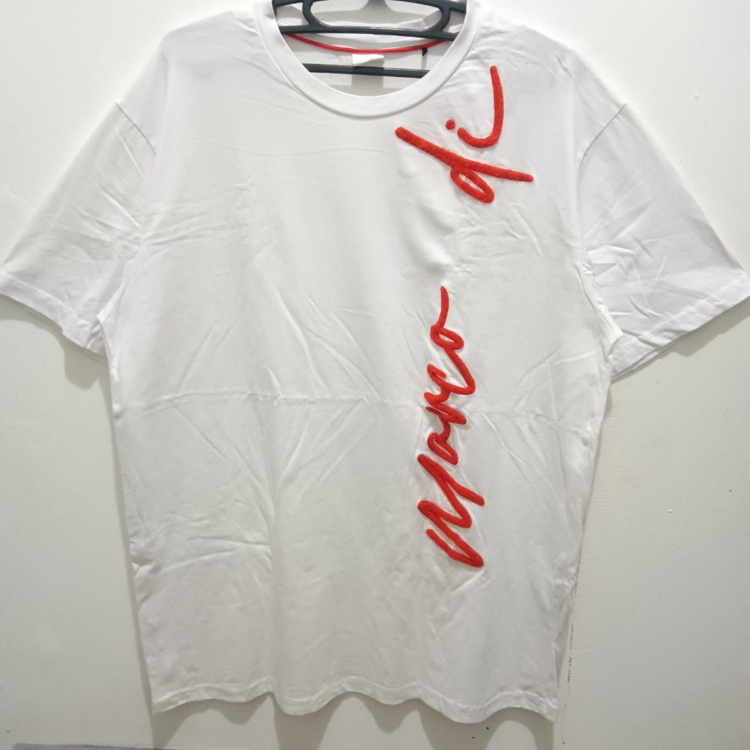 MARCO DI RADI Logo Shirt (Category: Tshirts & Polo Shirts ) located in Caloocan City. Submitted by jaychingsss (Listing ID 1464541536, Image 1). Description: Marco Di Radi Logo Shirt - 100 22x30 Complete Tags No issue NEED WASH.
