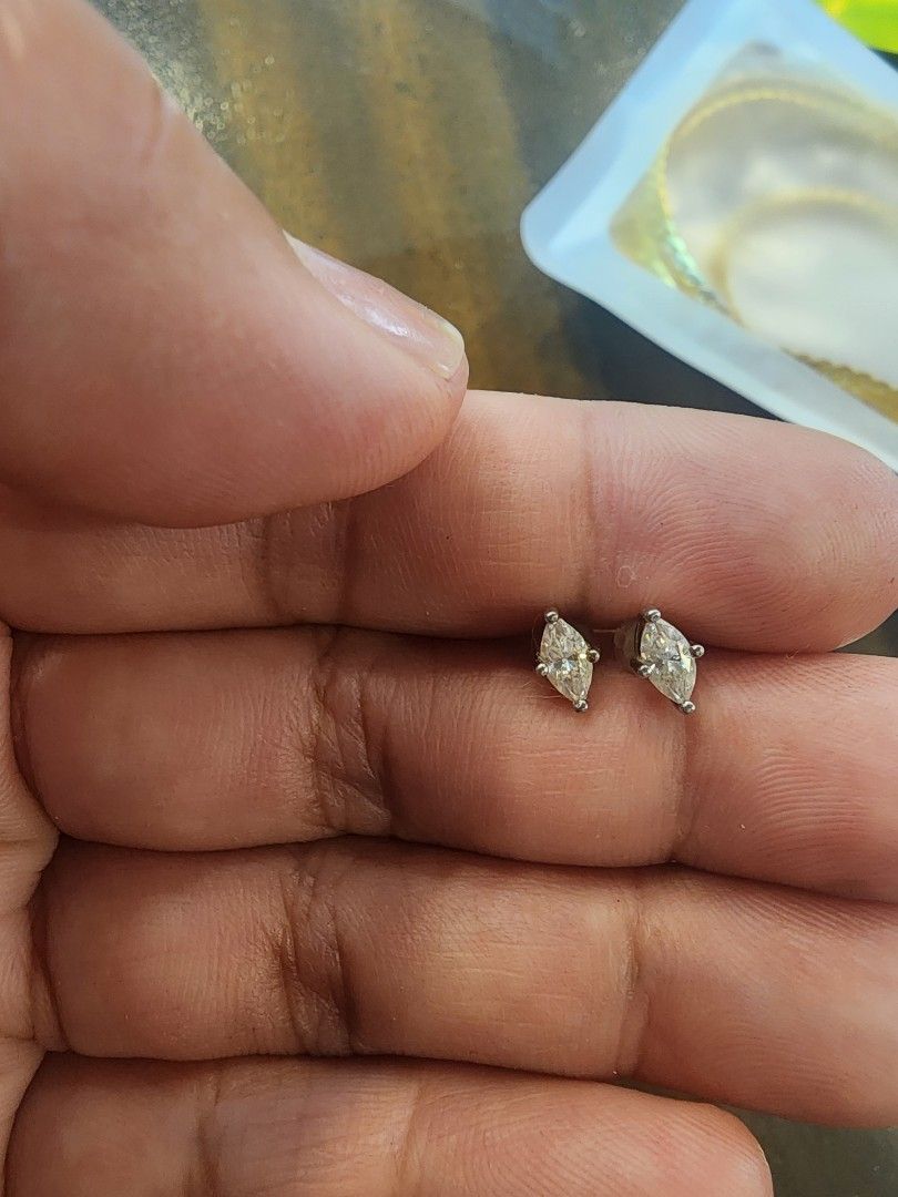 marquis moissanite stud earrings (Category: Earrings) located in Manila. Submitted by chrinathalie (Listing ID 1464556035, Image 1). Description: moissanite platinum coated earrings ITEM IS NOT PAWNABLE.