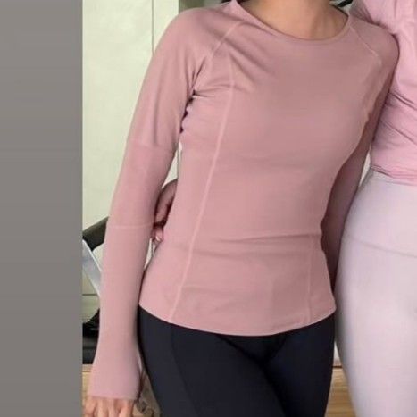 Mauve Long-Sleeve Activewear Pilates Yoga Gym Top (Category: Activewear) located in Valenzuela. Submitted by 0003c4 (Listing ID 1464443222, Image 3). Description: Soft mauve/pink long-sleeve top Built-in white inner layer/bra Stretchy & fitted, fits as to small Perfect for workouts, Pilates & athleisure Location: Valenzuela City Delivery: Lalamove or J&T PM for price/details 💌.