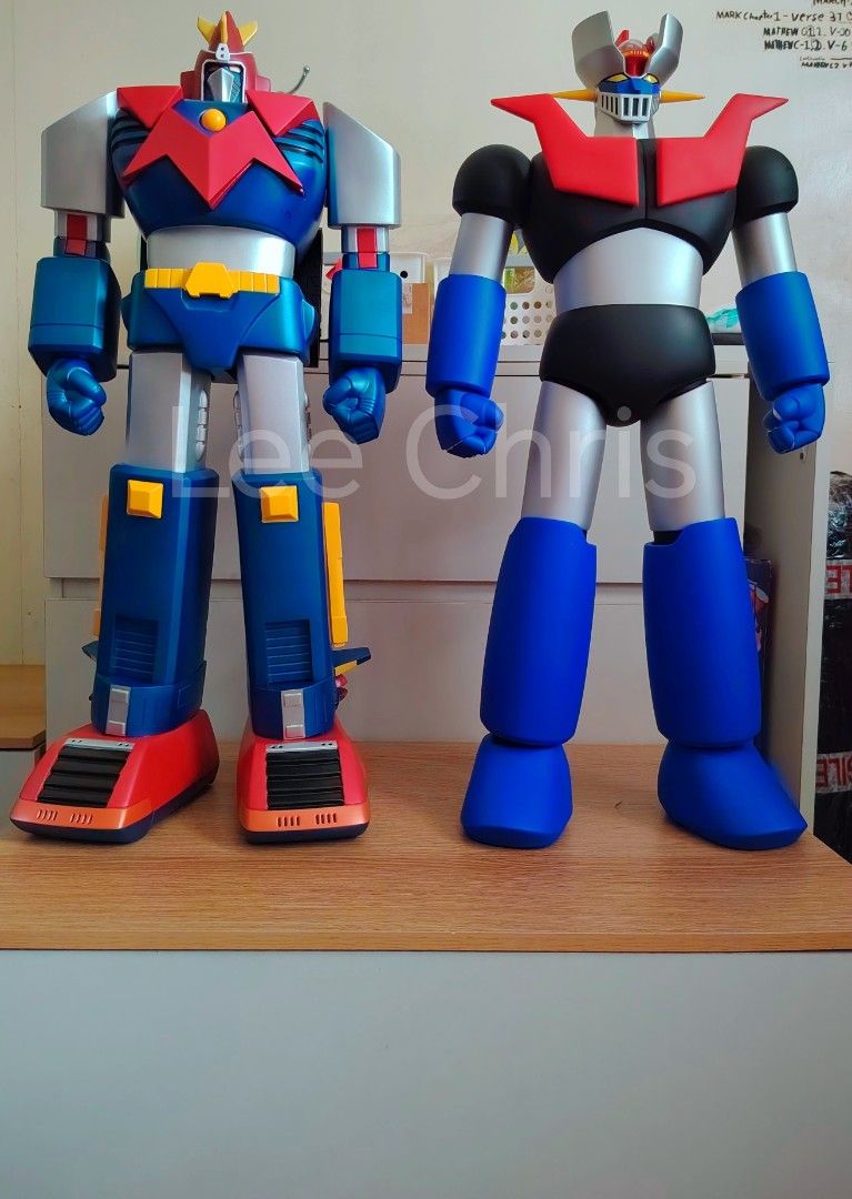Mazzcot Mazinger Z Jumbo Vinyl 60cm (Category: Figurines & Statues) located in Valenzuela. Submitted by leethechris (Listing ID 1463964930, Image 3). Description: - Mazzcot Mazinger Z Jumbo Vinyl Figure 60cm - Model: JV-05 - Officially licensed by Dynamic Planning - Back in Box, tinignan lng and pinicturan, never been displayed, good condition with brown box. - see comparison with Voltes V 60cm by M3 Studio - Slightly nego.
