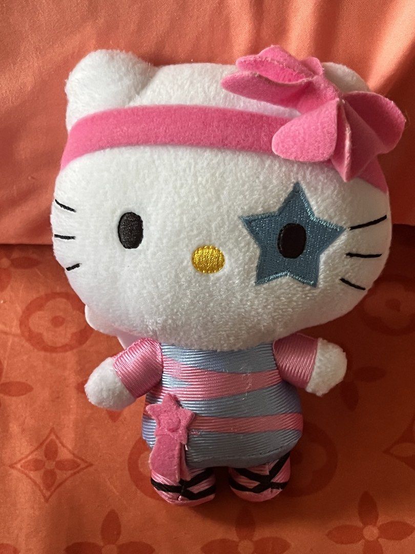 McDonald’s hello kitty plush #5 (Category: Plushies & Soft Toys) located in Paranaque City. Submitted by bonsaiart (Listing ID 1464466813, Image 1). Description: Pre owned Good condition 400+sf Payment via gcash or paymaya Shipping via j&t.