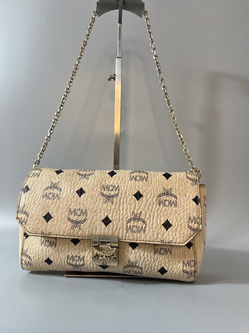 MCM Kili bag (Category: Luxury Bags & Wallets) located in Imus. Submitted by myragbagss (Listing ID 1464451164, Image 2). Description: Fresh from Ukay Bale.