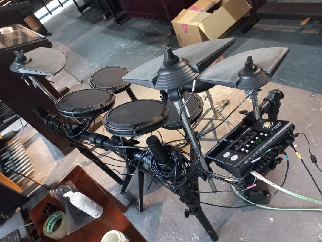 Medeli DD502J Electronic Drums (Category: Musical Instruments) located in Manila. Submitted by arisdavid24 (Listing ID 1464509259, Image 3). Description: 14,500 php only In good working condition With Drum Throne Na Po. Imported from Japan We can deliver within metro manila for COD, ( delivery fee buyer's expense ) We can ship nationwide ( shipping fee buyer's expense ) Call or txt for faster transaction 09914075827.