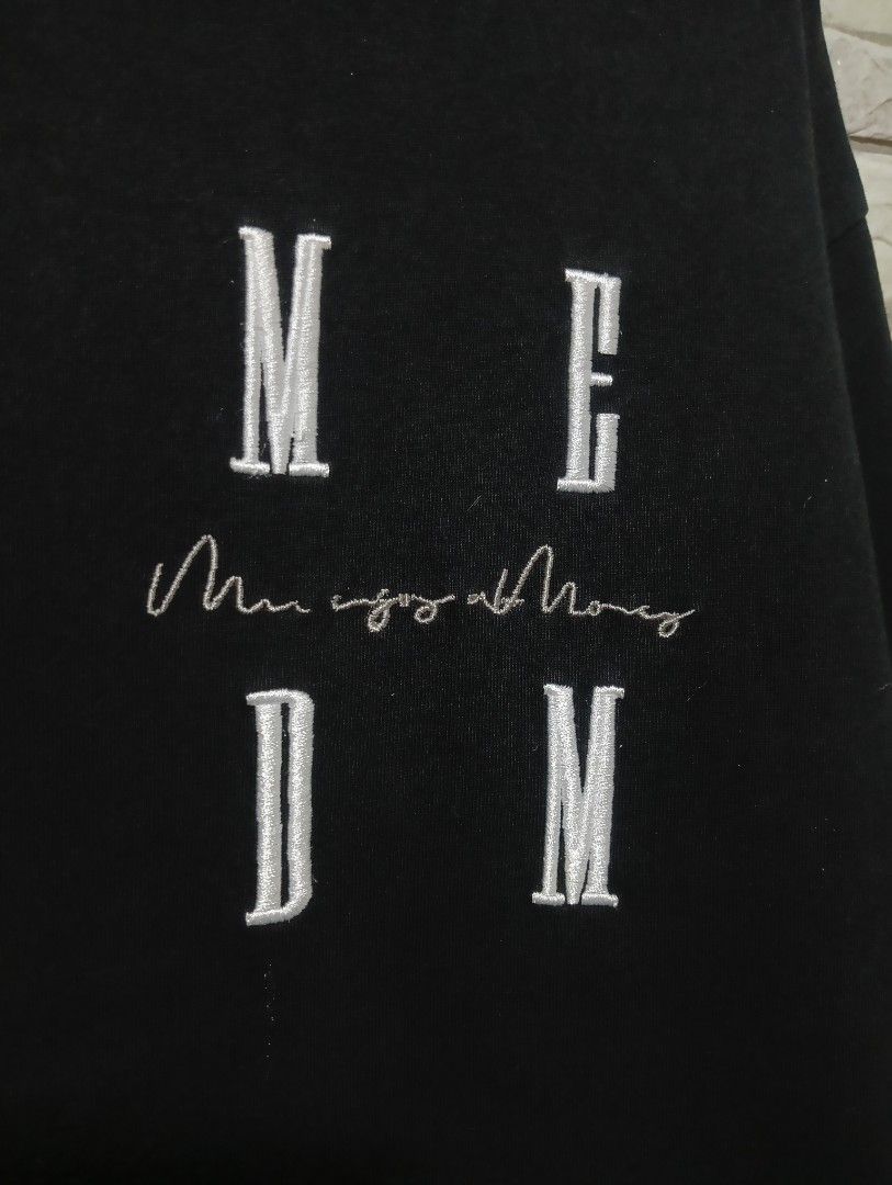 MEDM Pullover (Category: Coats, Jackets and Outerwear) located in Manila. Submitted by 322thriftshop (Listing ID 1464370732, Image 3). Description: Mr. ENJOY DA MONEY • L'29 x W'23 • SIZE: XL •COLOR RATE: 9.8/10 •CONDITION: AS NEW •NO ISSUE!.
