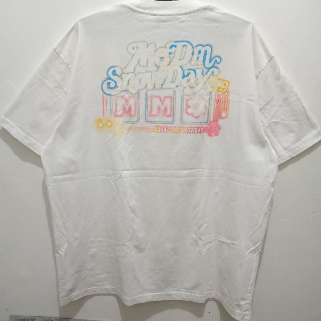 MEDM SnowDay Print Shirt (Category: Tshirts & Polo Shirts ) located in Caloocan City. Submitted by jaychingsss (Listing ID 1464544534, Image 2). Description: MEDM x Snowday Collab Shirt - 100 24x30 Heavy Cotton with neck tag, cut wash tag Issue: Print peeling NEED WASH.