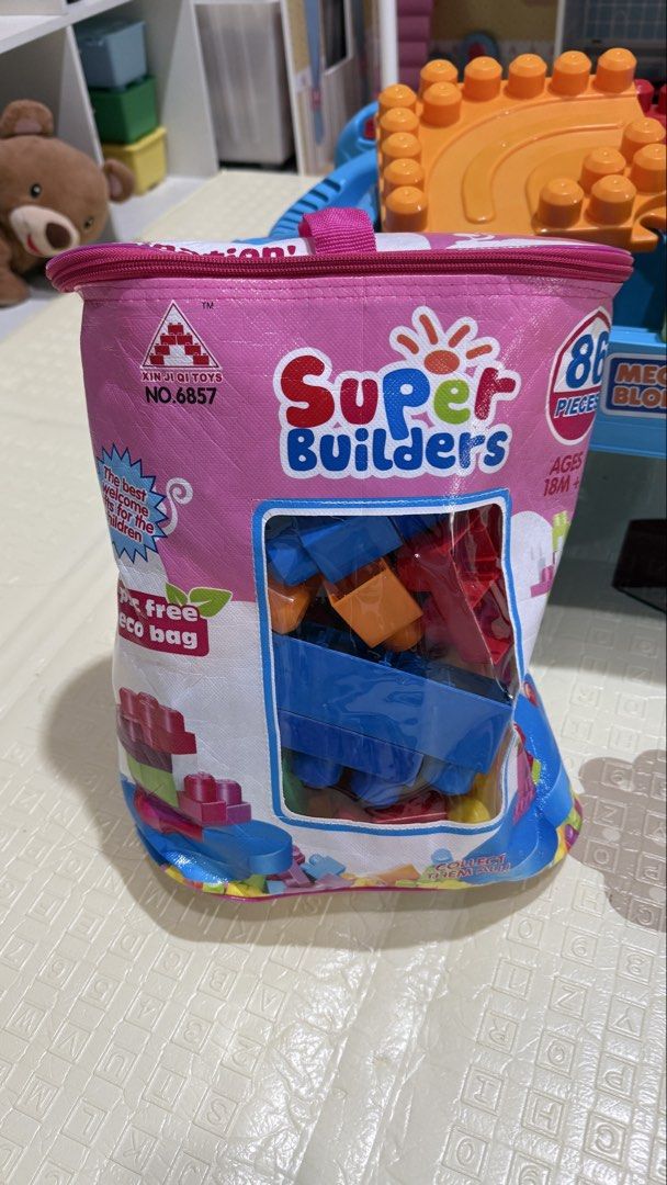 Megablock Table (Category: Lego & Building Sets) located in Balok. Submitted by badash93260165 (Listing ID 1464447131, Image 3). Description: PRICE FOR ALL INCLUDING BLOCKS PICKUP IM14 KUANTAN📍 COD AREA KUANTAN📍 POSTAGE DFOD .